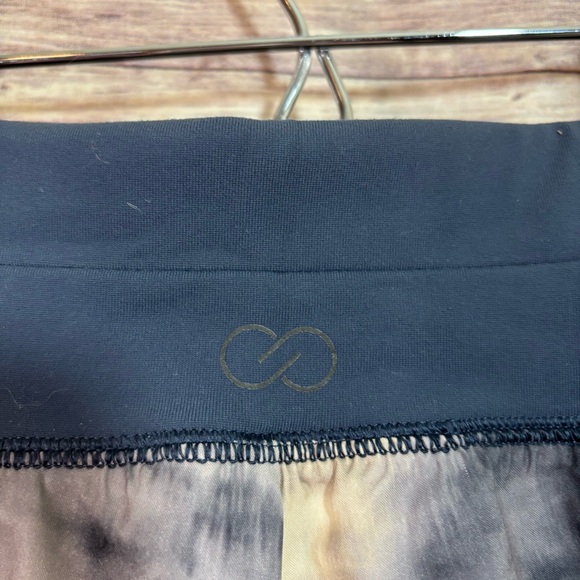 Calia by Carrie Underwood Running Shorts Size Largee Smoke Blue Print H3 - Picture 5 of 7